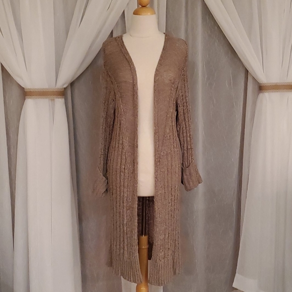 Cardigan - Picture 1 of 5